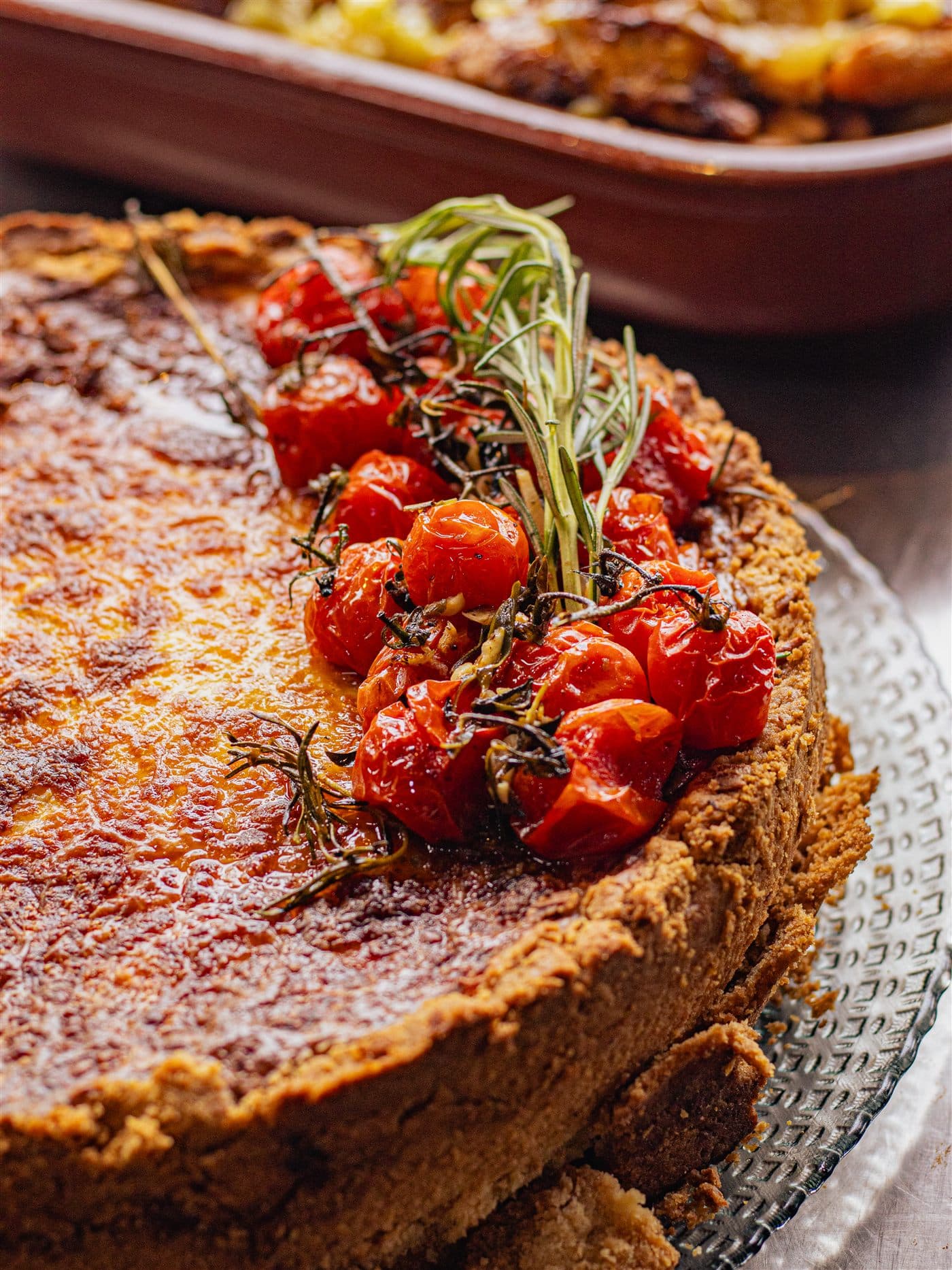 Torta salgada com tomate-cereja